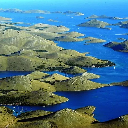 Baldekin V Apartment Šibenik