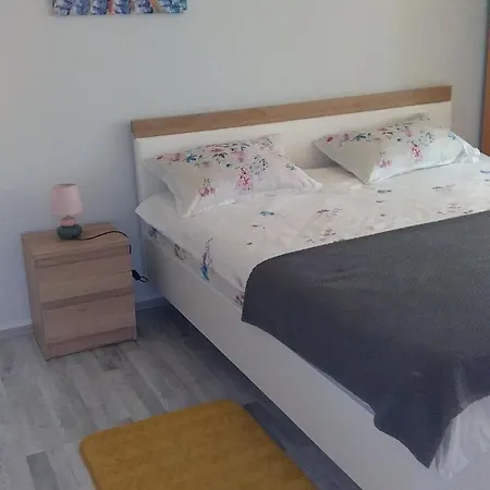 Baldekin V Apartment Šibenik