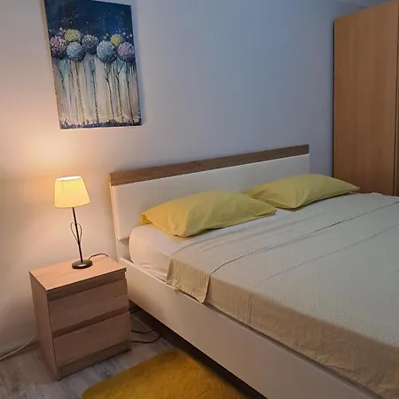 Baldekin V Apartment