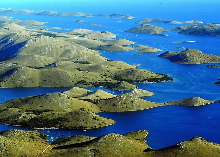 Baldekin V Apartamento Šibenik