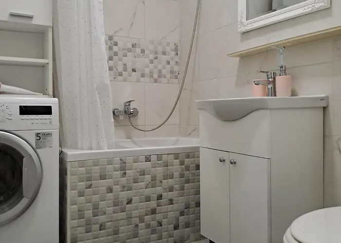 Baldekin V Lejlighed